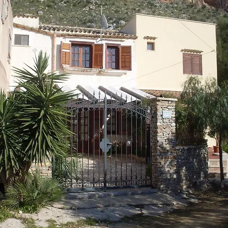 Villa Baglio Fontana Castelluzzo